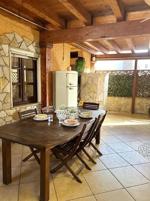 Trilocale Sul Mare Con Ampia Veranda Coperta Castelsardo Italia