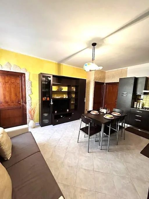 Casa vacanze Trilocale Sul Mare Con Ampia Veranda Coperta Castelsardo