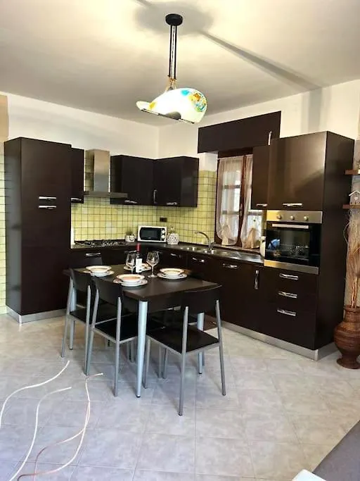 Trilocale Sul Mare Con Ampia Veranda Coperta Castelsardo